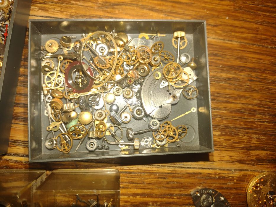 Zestaw części zegarmistrzowskich nr 79