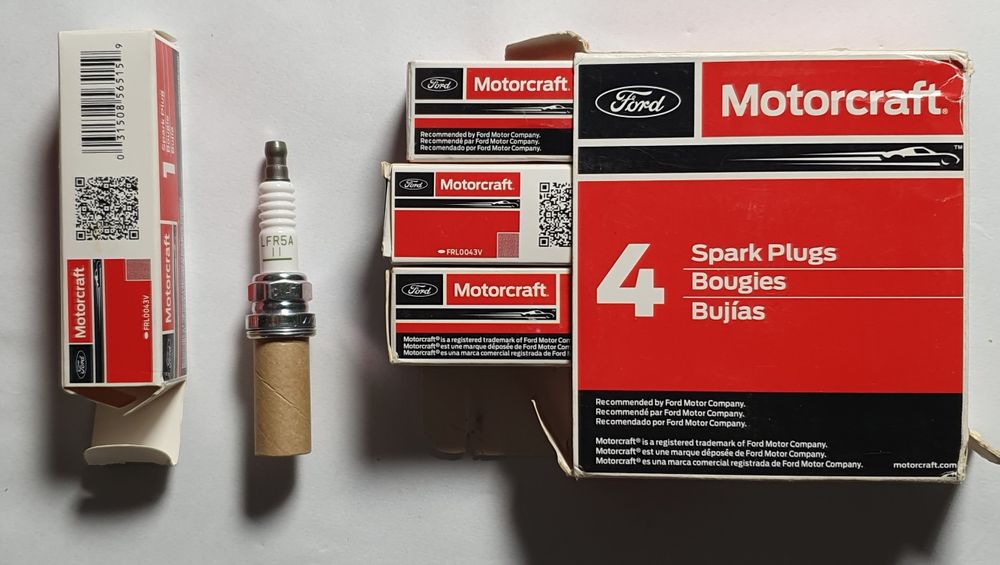 Zestaw 4 świec zapłonowych SP-515 P2H14F