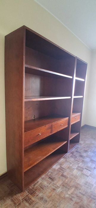 Estantes de Cerejeira