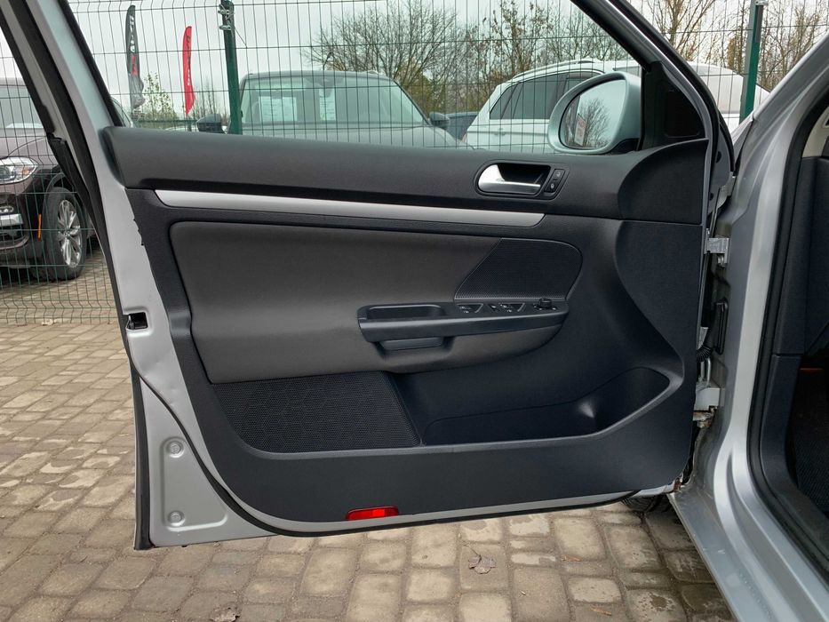 Volkswagen Golf 2013 1.6 дизель