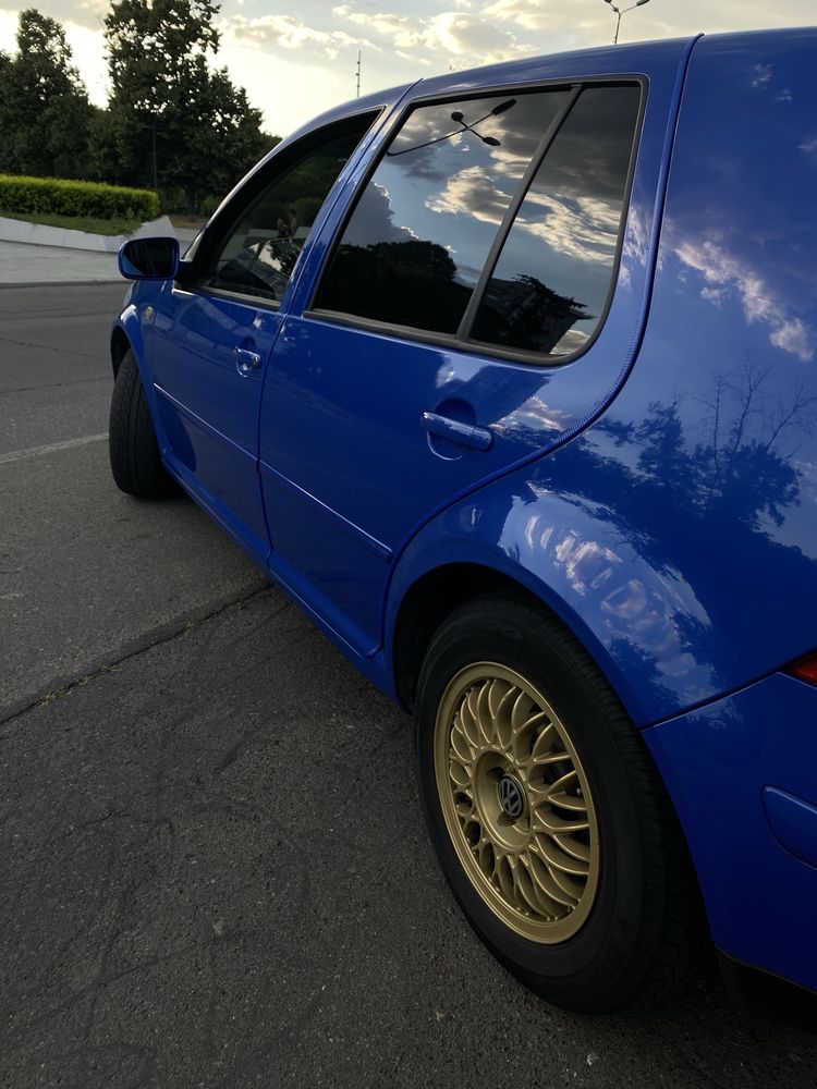 Продам Golf 4 1.6