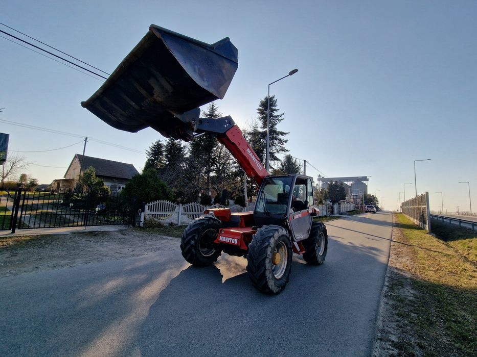 Ładowarka Teleskopowa Manitu  bardzo dobrym stanie
