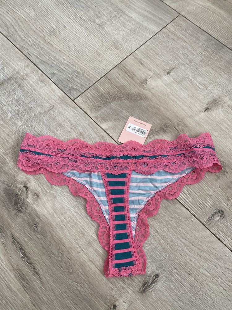 Nowe majtki stringi