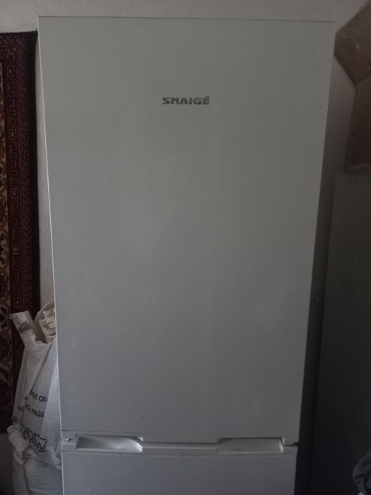 Холодильник snaige