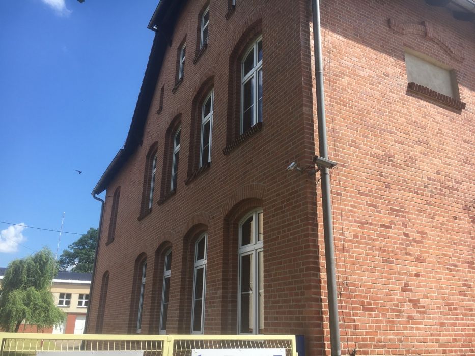 Piaskowanie ceglanej elewacji cegly klinkieru piaskowca brukowej