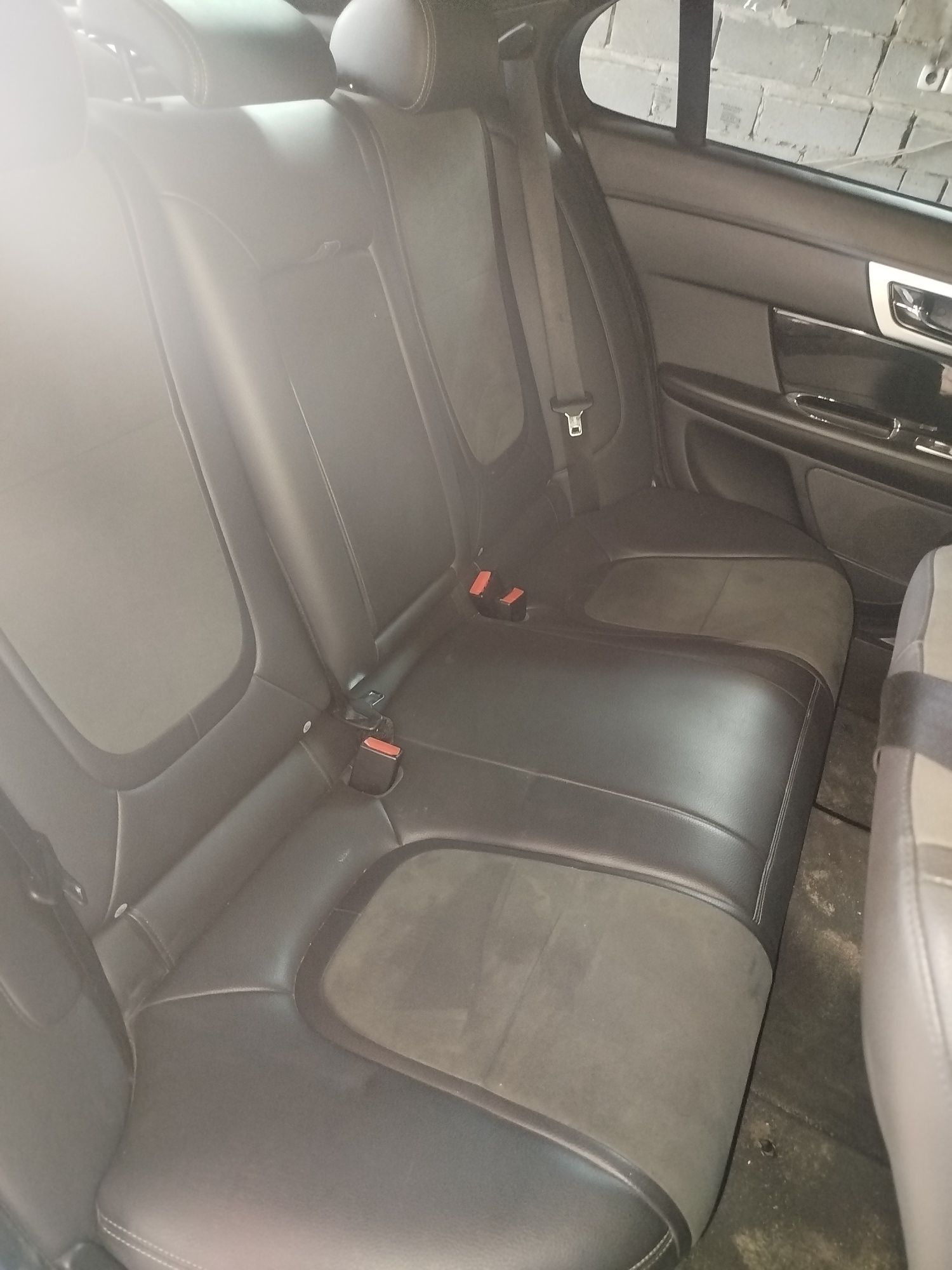 Ягуар xf 2.2 сdi R sport