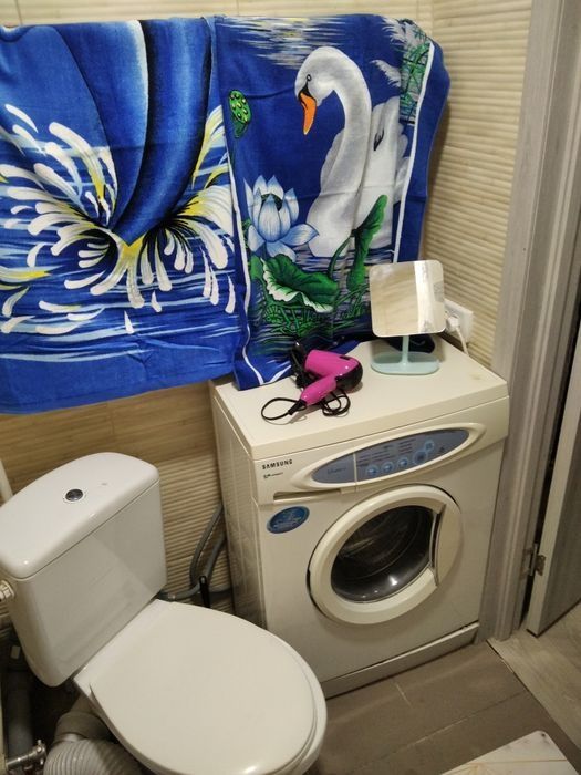 Квартира в центрі міста(вул.Богунська) добово/погодинно.