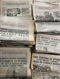 Coleção de 50 jornais de 1974 - 50 anos revolução 25 de Abril