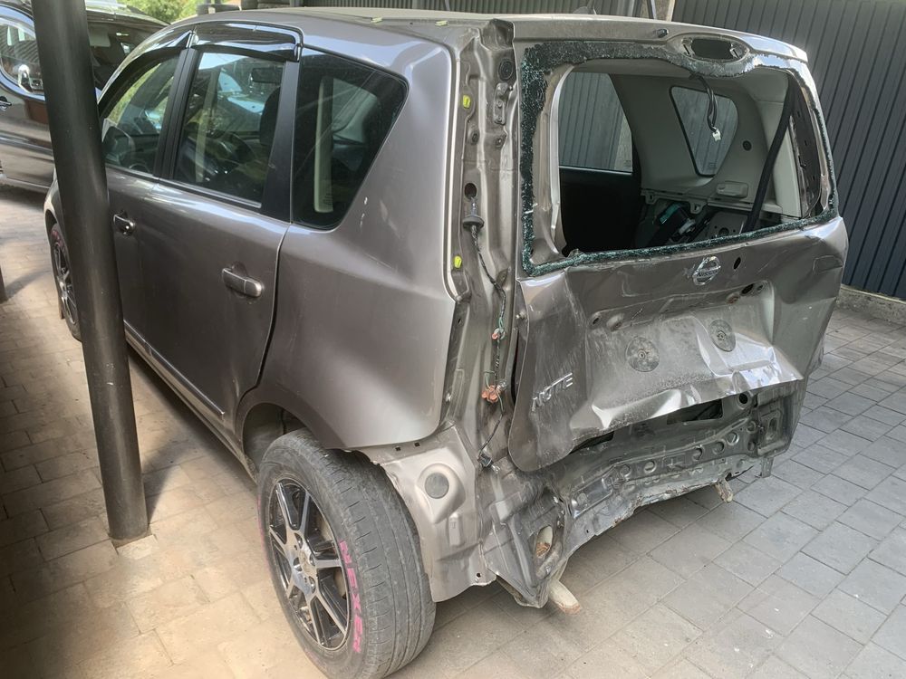 Нісан Нота 1.6v16 на АКПП