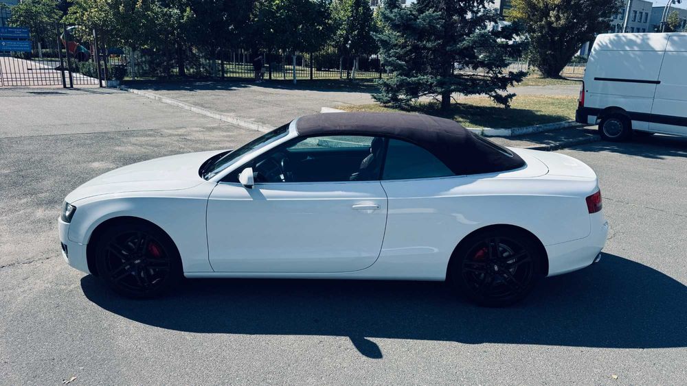 Продається яскравий автомобіль для емоцій - AUDI S5 CABRIOLET