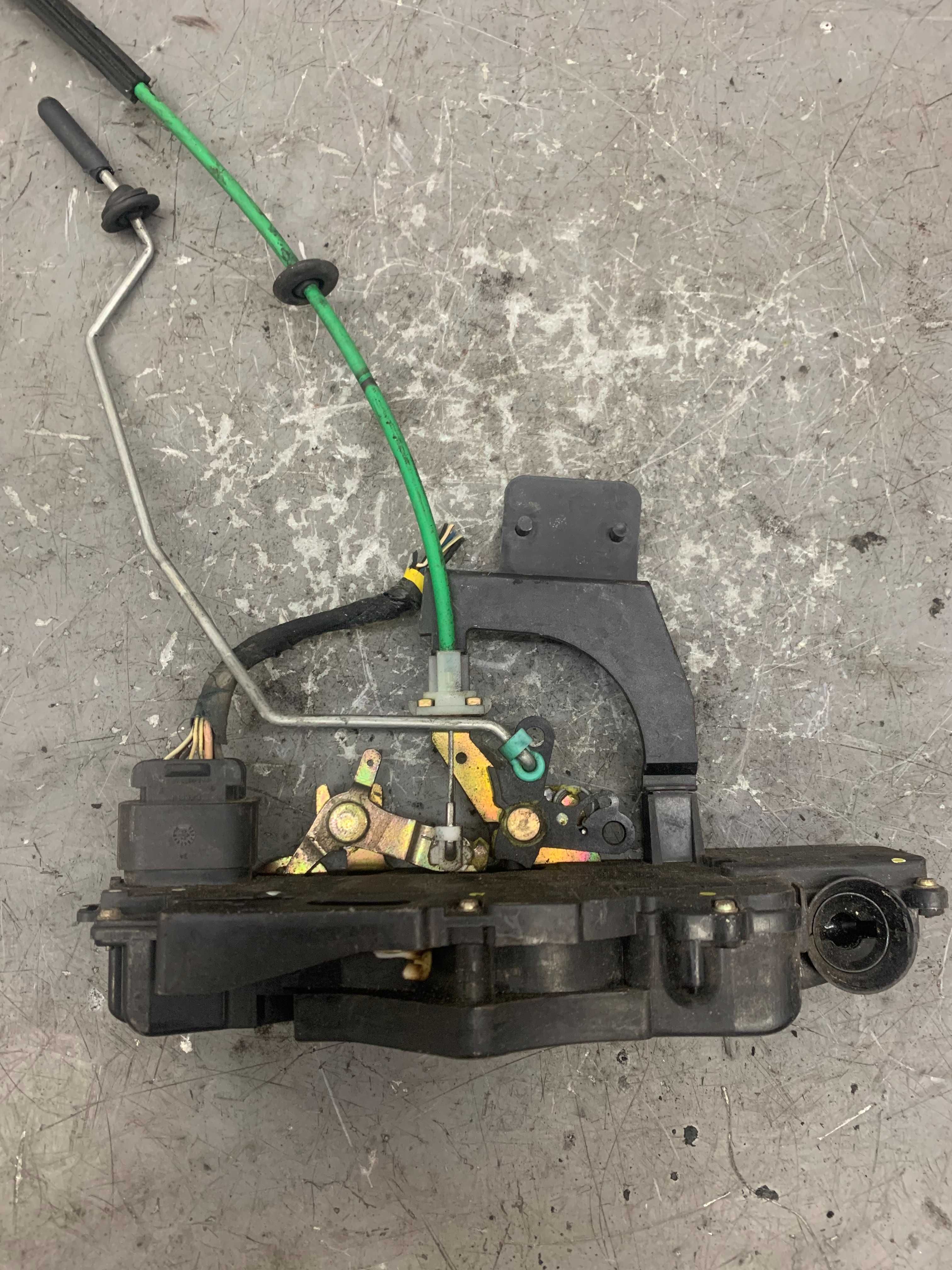 Fiat Stilo I 1.6 B 16v Zamek Drzwi Lewy Przedni