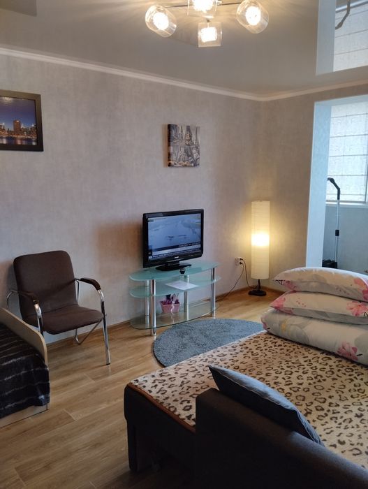 1-к.кв.  Макдональдс, від 700гр.