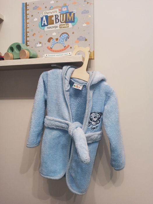 szlafrok r. 62 Niemowlę ubranko