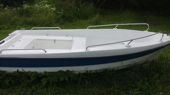 Łódka wędkarsko-motorowa  400.