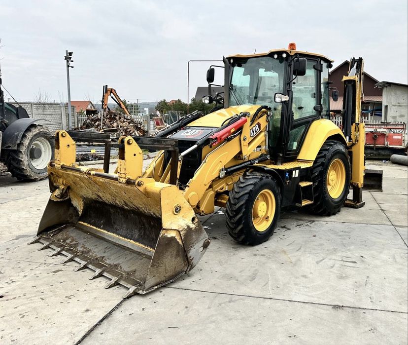 Koparko-ładowarka  2021 r CAT 428 NEXT GEN STAGE V