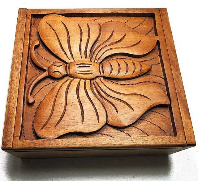 Szkatułka Pudełko na Biżuterię Herbatę itp. Rzeźbione Drewno z Żółwiem