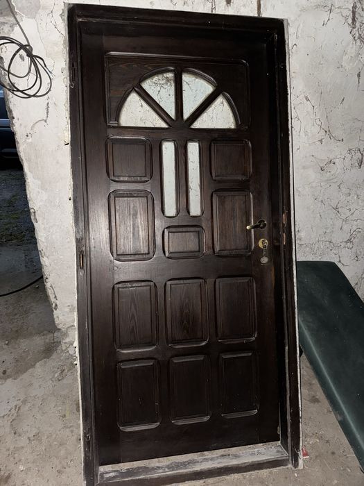 Drzwi drewniane + rama zewnętrzne 100x210