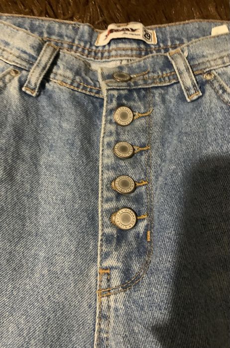 Голубые джинсы мом