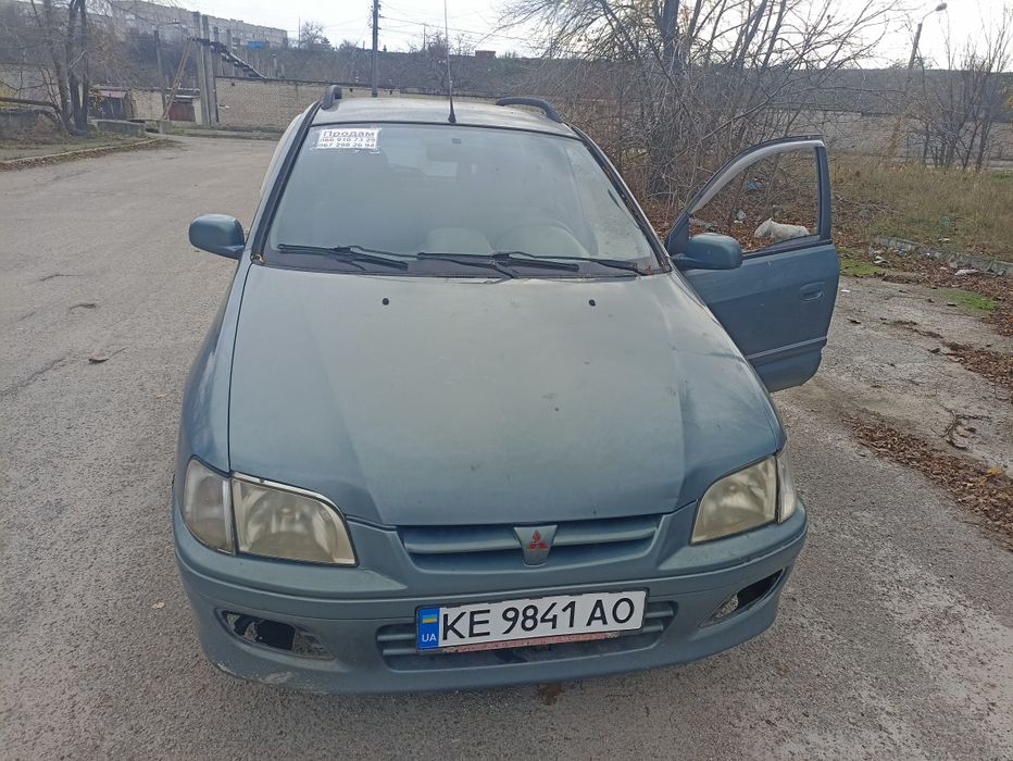 Продам Мітсубісі Спейс Стар 1,6 бензин, 2002 року тільки з переоформле