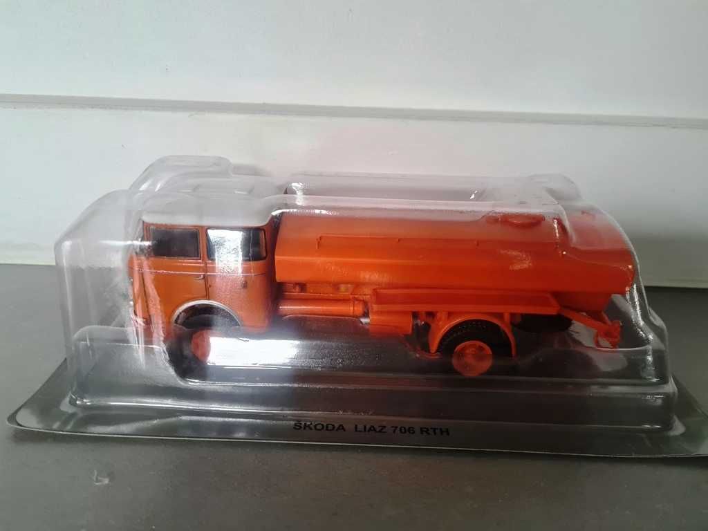 Kultowe ciezarowki PRL u * Skoda 706 RTH Polewaczka