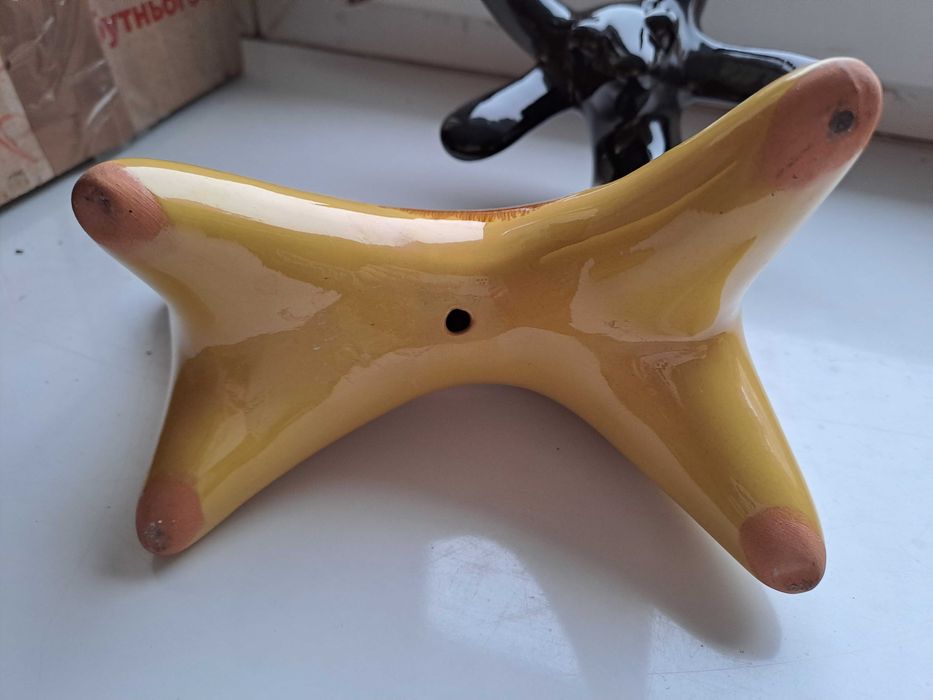 Статуэтка. Статуетка.Васильківська майоліка. Чудо звір. Коза.Козлик.