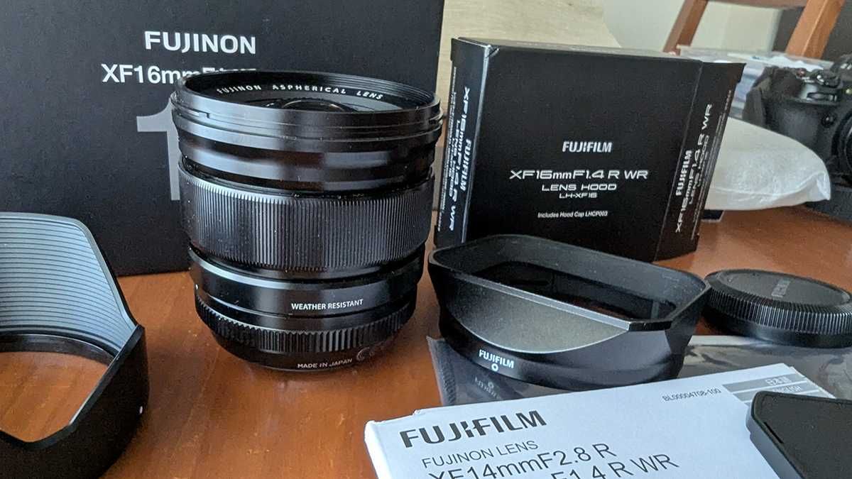 Fujifilm XF 16mm F1.4 R WR - Fujinon c/Parasol metálico