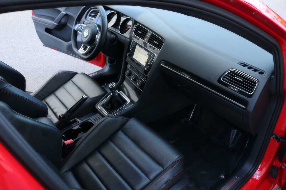 Volkswagen Golf GTI Autobahn      2016