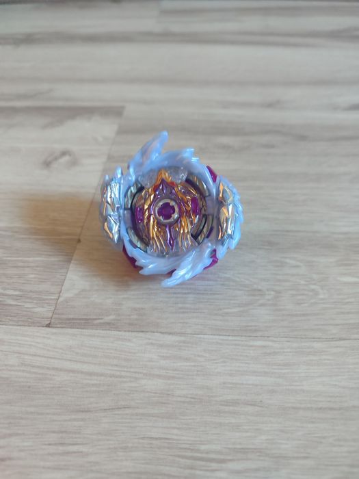 Бейблейд луйнор і ахілес