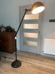 Lampa czarna podłogowa
