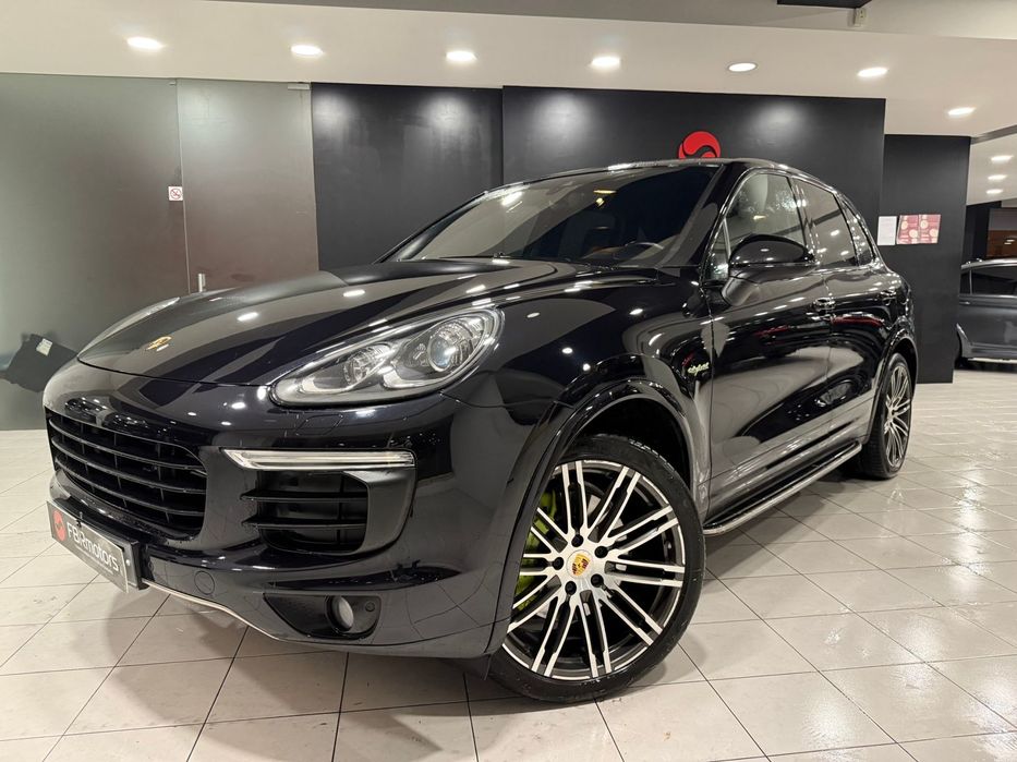 Porsche Cayenne S E-Hybrid Platinum Edition