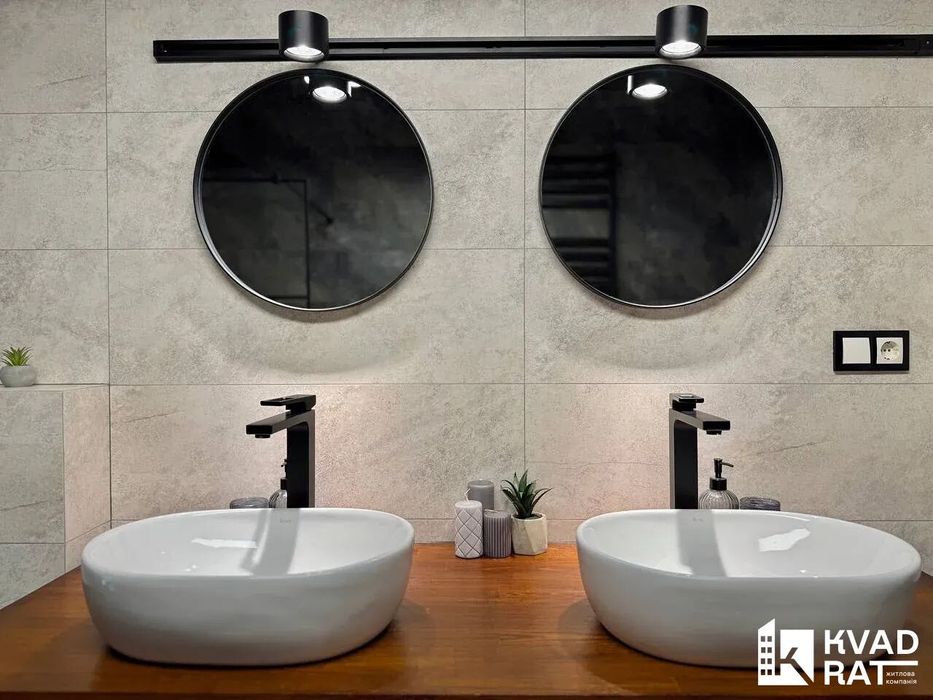 Продаж одноповерхового будинку з басейном та ділянкою 13.5 сот