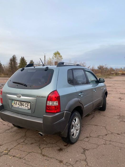 Hyundai Tucson 2.0 бензин