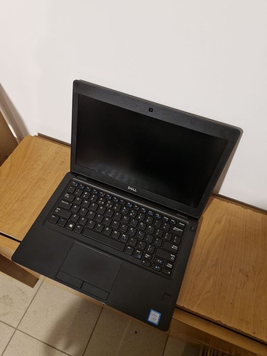 Laptop Dell 5290 i5 8GB, 256SSD, W11 Pro