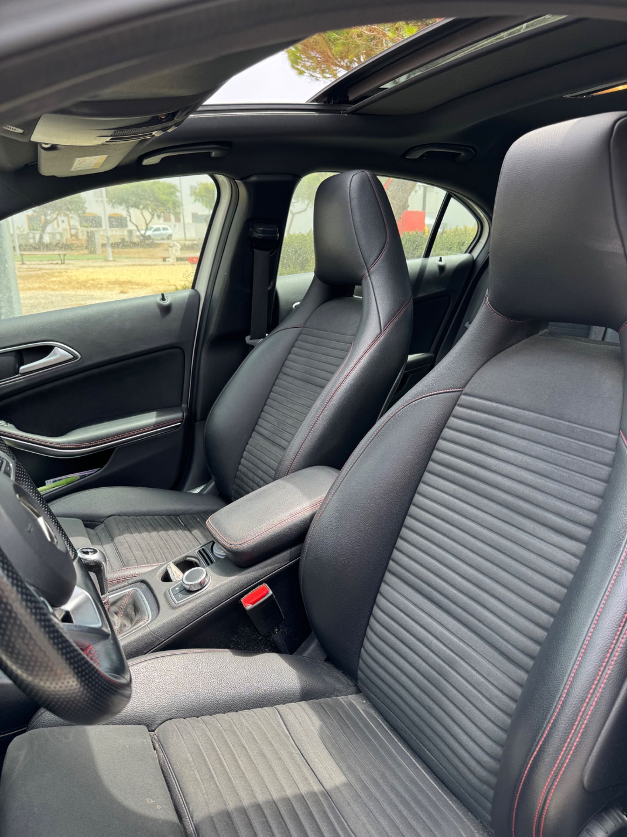 Mercedes-Benz A180d AMG line