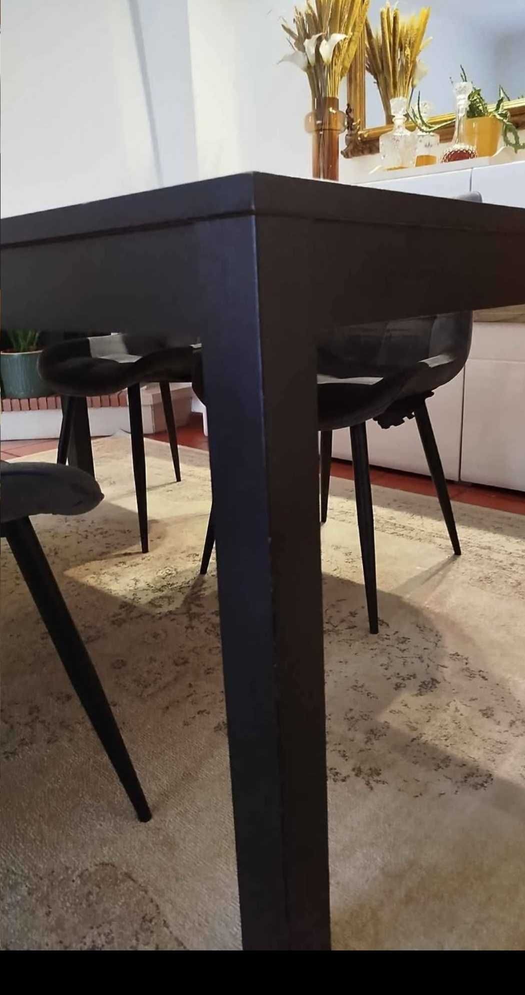 Mesa extensível  preta