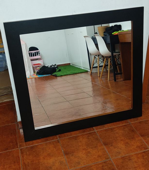 Espelho com moldura