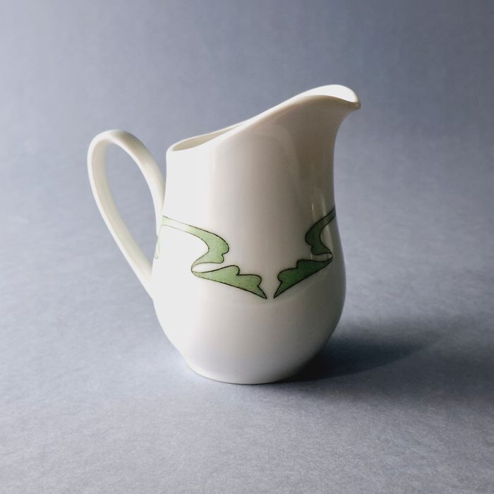 hutschenreuther piękny mlecznik porcelanowy dzbanuszek