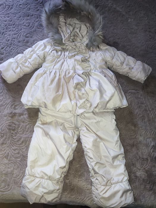 Продам зимовий комбінезон  на дівчинку