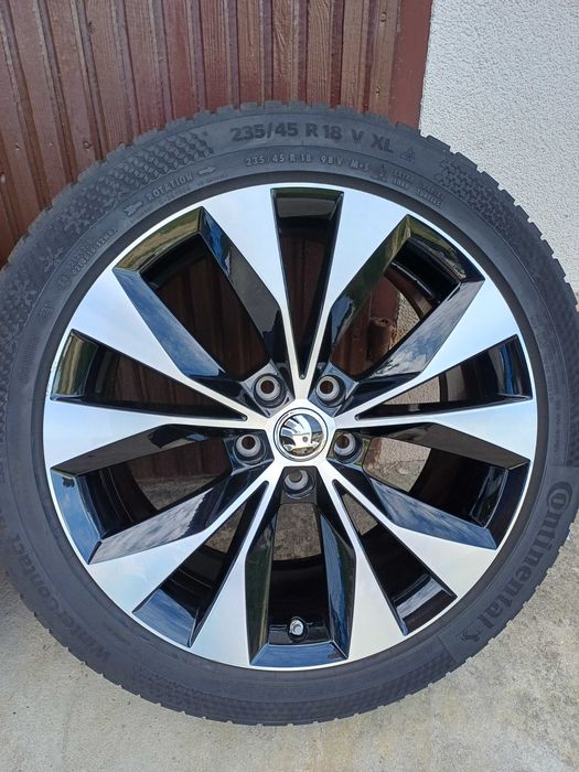 Koła zimowe Skoda 18 8J ET44 235/45R18 Continenta WinterContact TS870P
