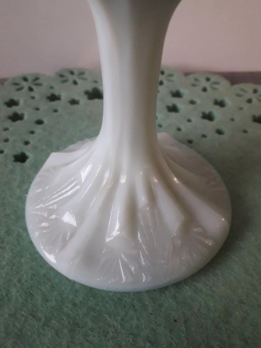 Cukiernica pucharek wachlarze biel lattimo Ząbkowice