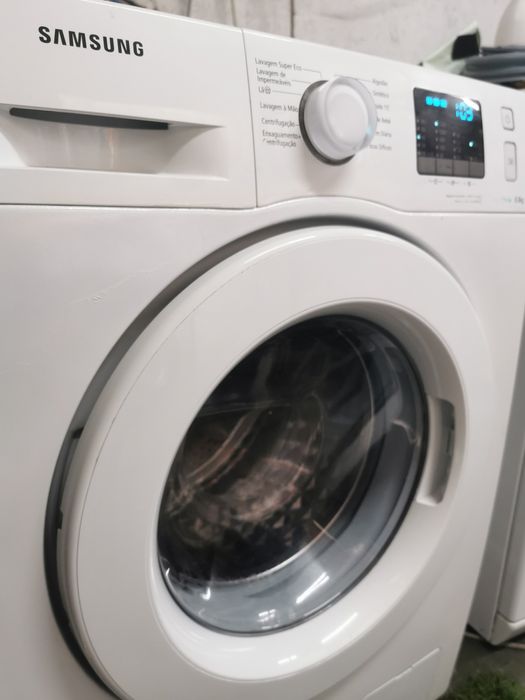 Máquina de lavar roupa samsung 8kg 1200rpm faço entrega