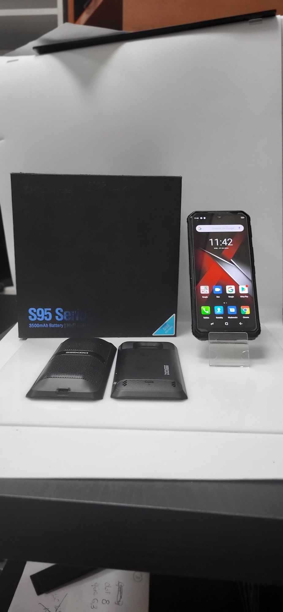 Smartfon DOOGEE S95 6/128GB 6.3" Czarny + Powerbank + Głośnik