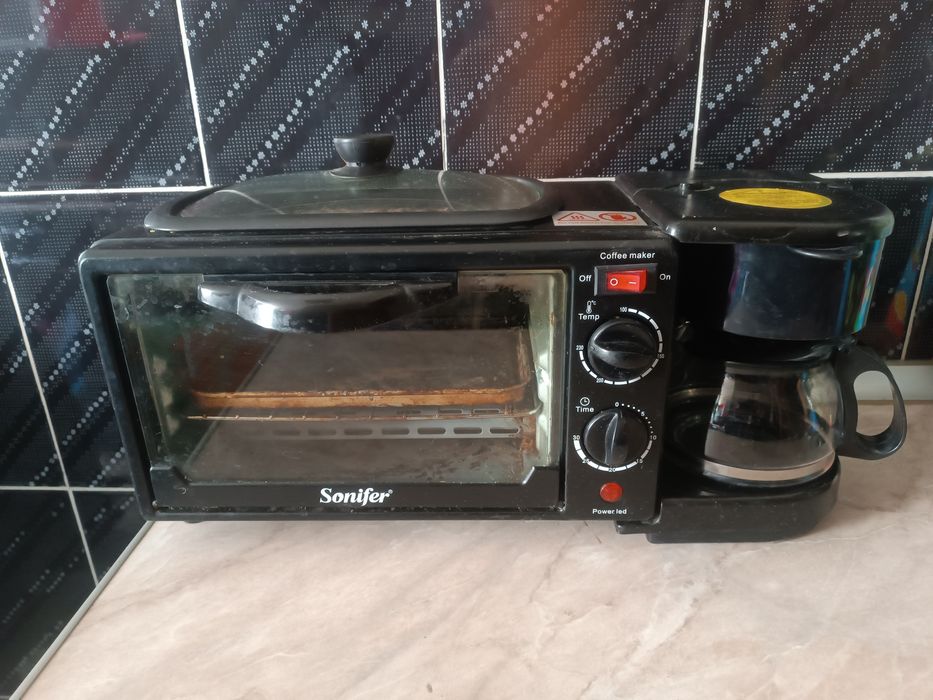 Электро печь  для приготовления еды. И кофеварка