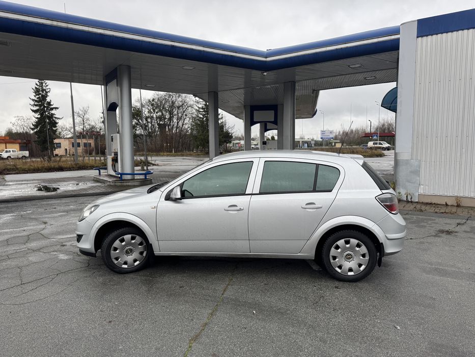 ОпельАстра Аvtomat