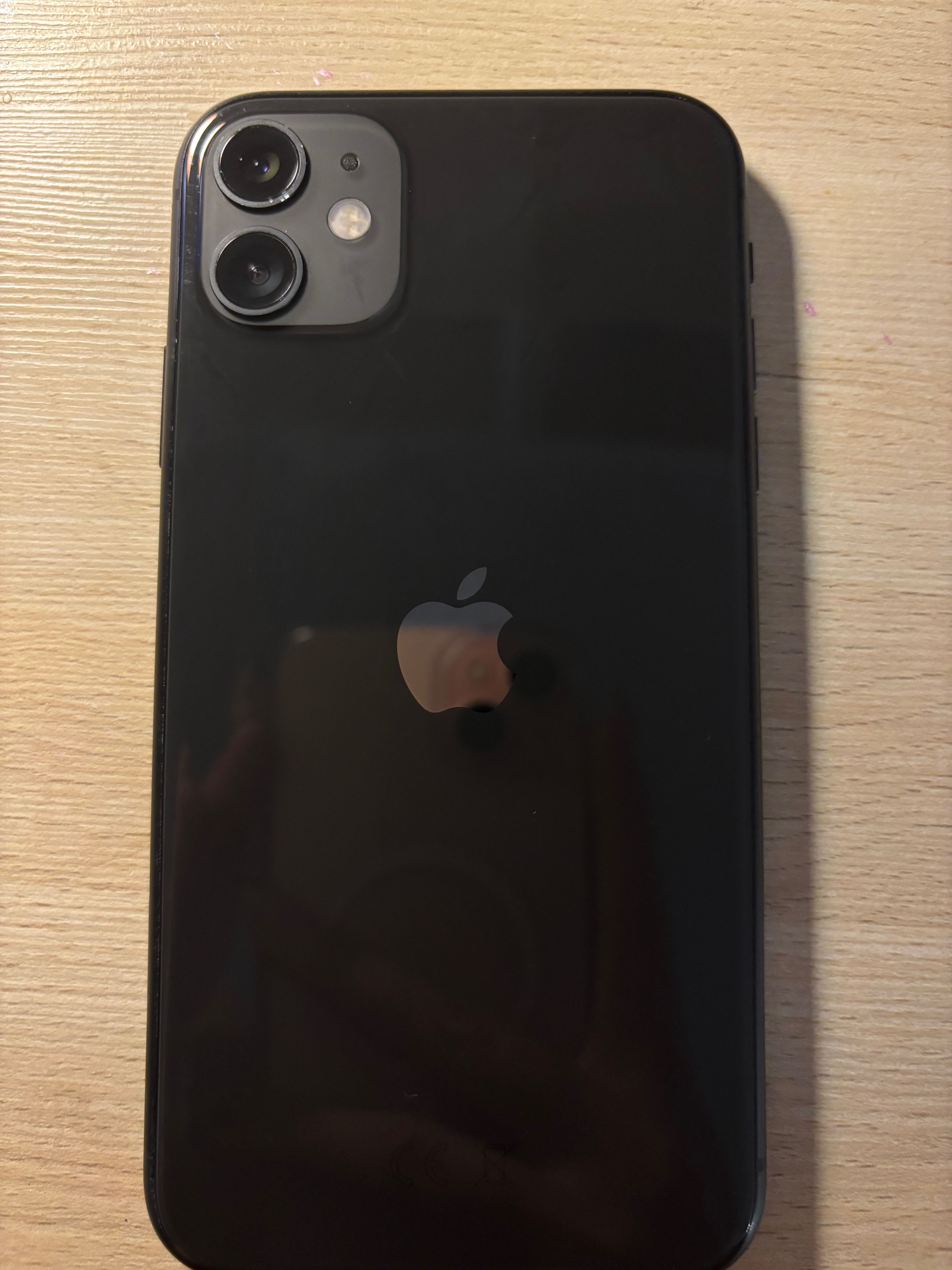 IPhone 11 czarny 64gb