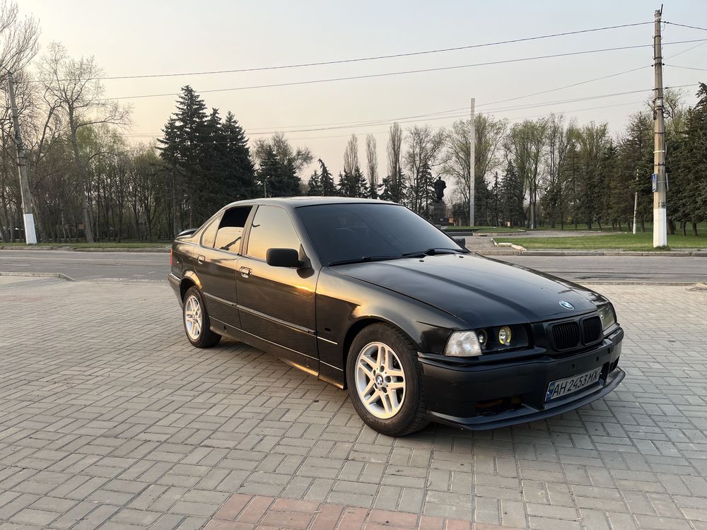 Продам BMW e36 320