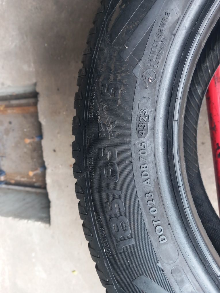 2x opony całoroczne 185/65R15 Vredestein jak nowe 23 rok