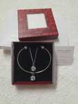 Conjunto de colar e pulseira Oriflame