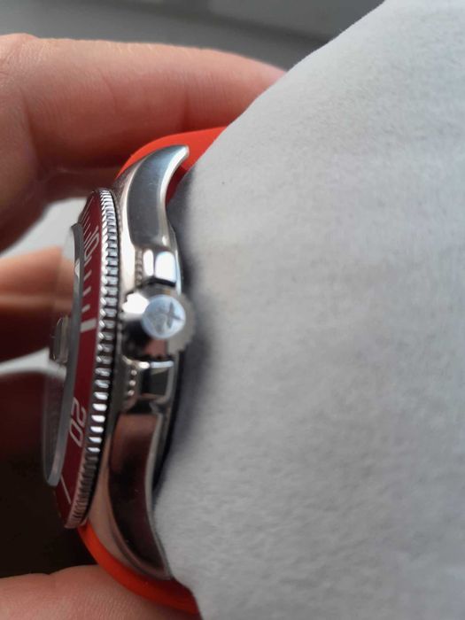 Timex Diver Harborside Coast jak Tudor Black Bay