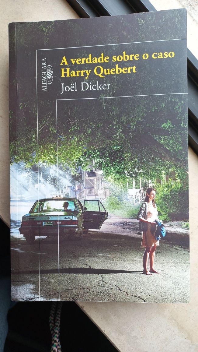 "A verdade sobre o caso Harry Quebert" de Joel Dicker